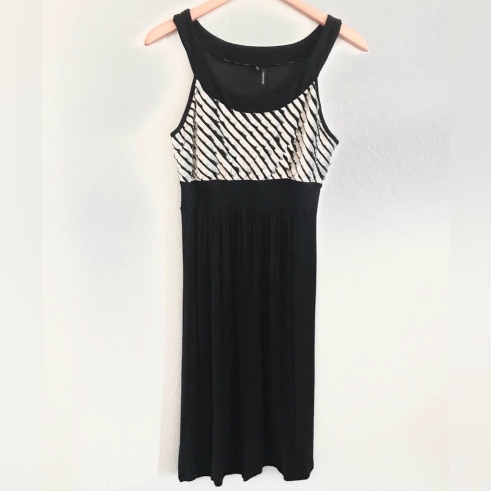 Maurices Black Cream Sleeveless Fit Flare Dress Small Casual